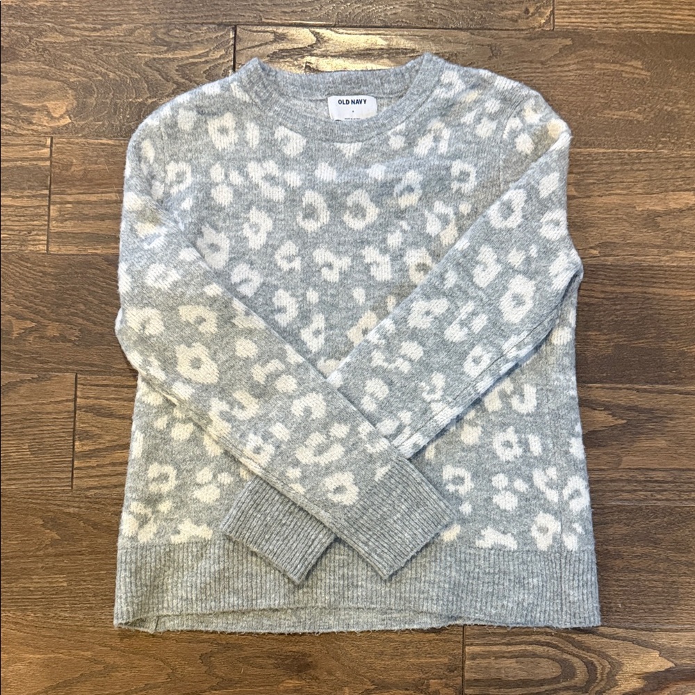 Old Navy Light Gray Animal Print Sweater